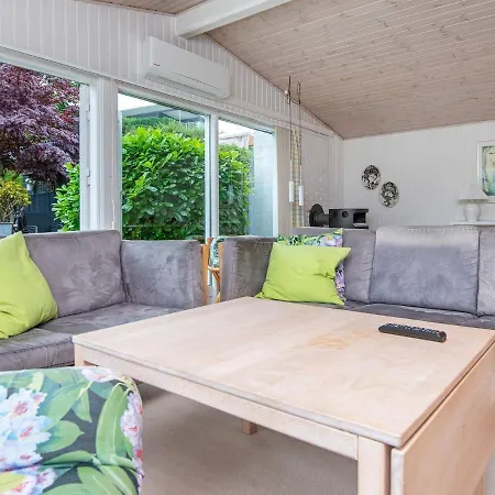 Holiday Cxxi Ebeltoft